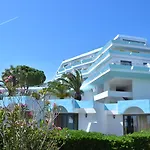 Blue Horizon 4* Lalyssos