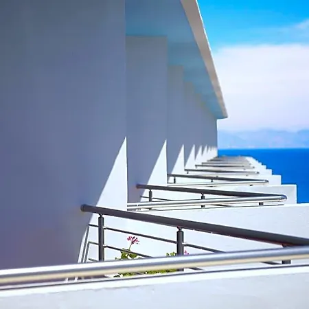 Blue Horizon 4*